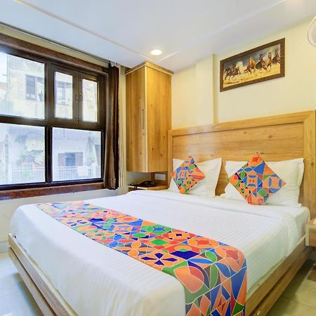 Hotel Kaushal Palace Nowe Delhi Zewnętrze zdjęcie